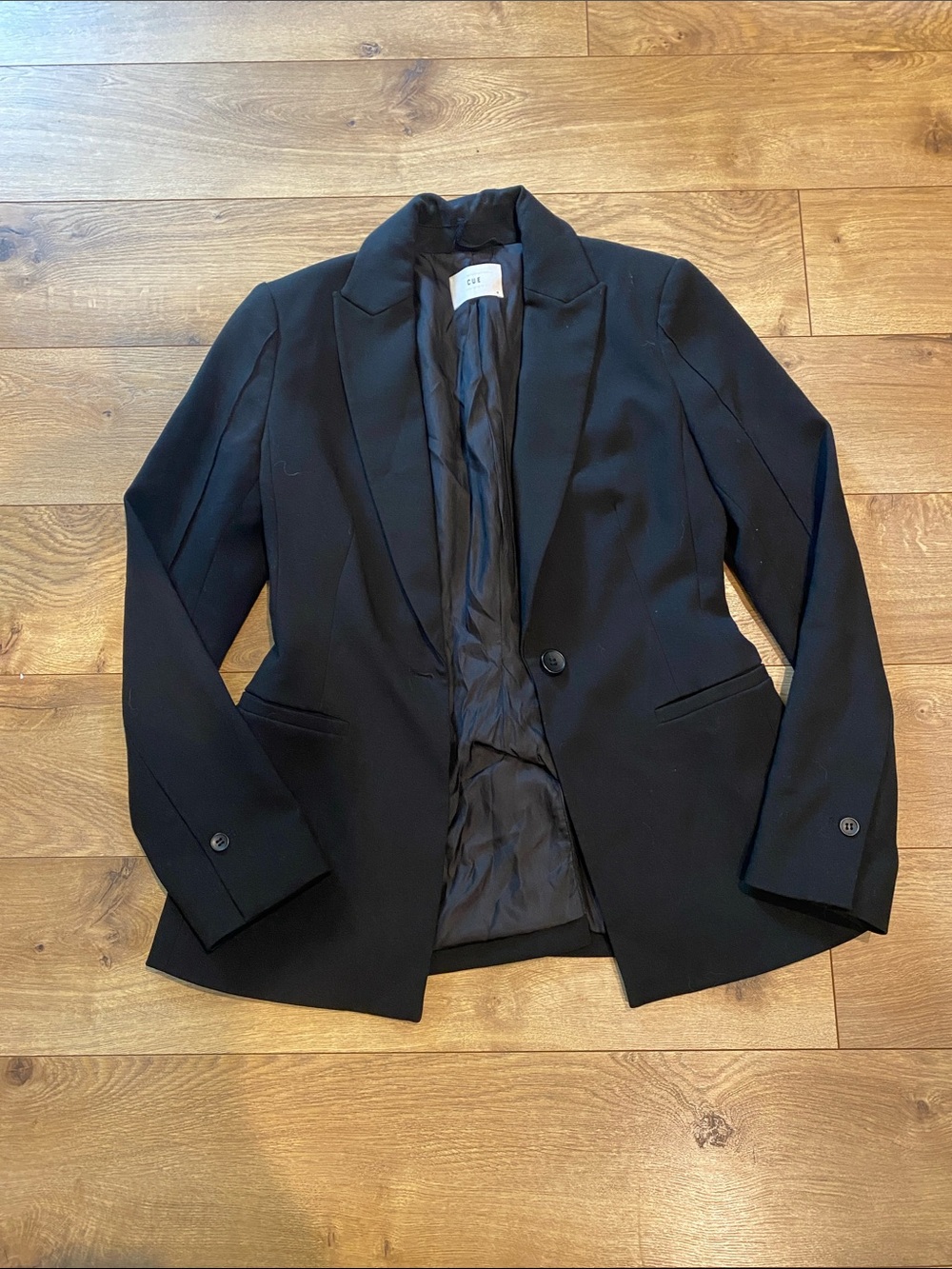 Cue Black Classic Single-Button Women's Blazer
